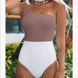 CUPSHE Women's One Piece Swimsuit Color Block One Shoulder Bowknot Bathing Suit
